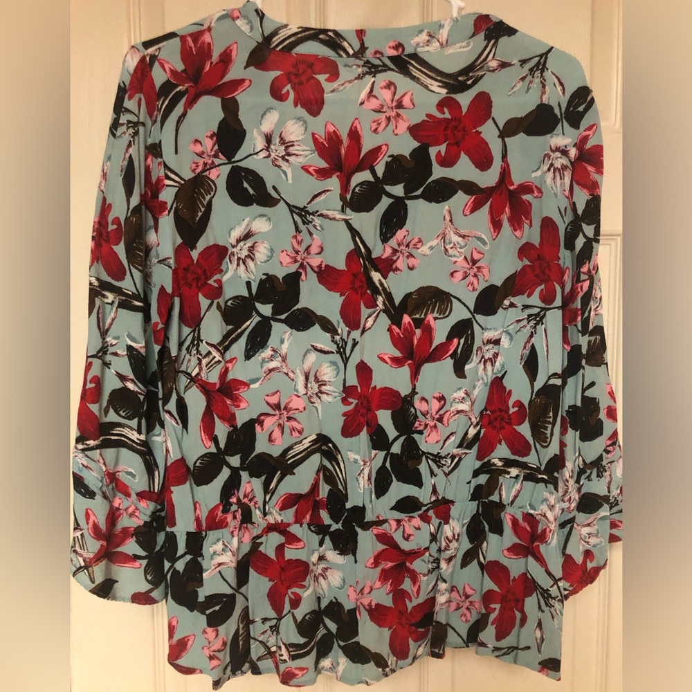 Women’s Medium Zara Basic Button Down Blouse. 3/4… - image 2